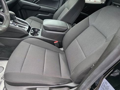 Used 2023 Chevrolet Colorado Trail Boss w/ LPO, Dark Essentials Package AWD/4WD image 16