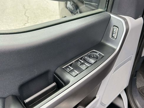 Used 2025 Ford F250 XLT image 18