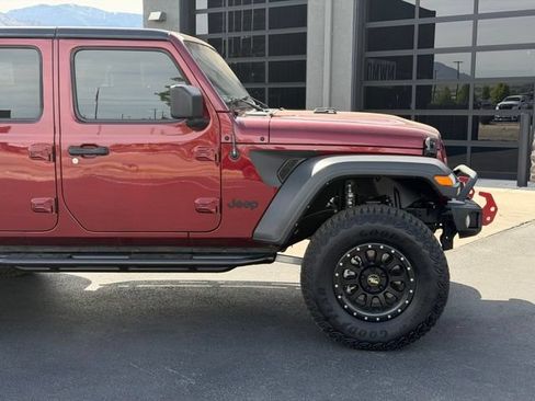 Used 2021 Jeep Wrangler Unlimited Sport AWD/4WD image 3