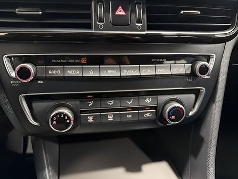 Used 2020 Kia Optima S FWD image 21