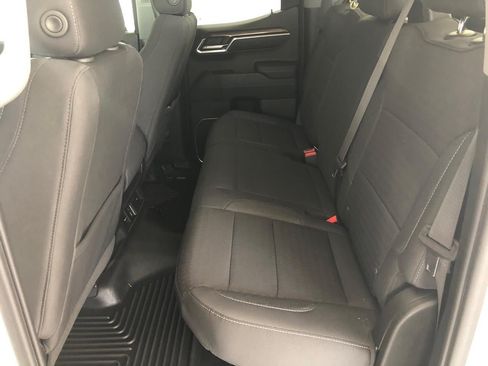 Used 2023 Chevrolet Silverado 1500 LT AWD/4WD image 8