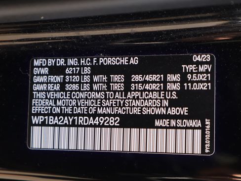 Certified 2024 Porsche Cayenne Coupe AWD/4WD image 36