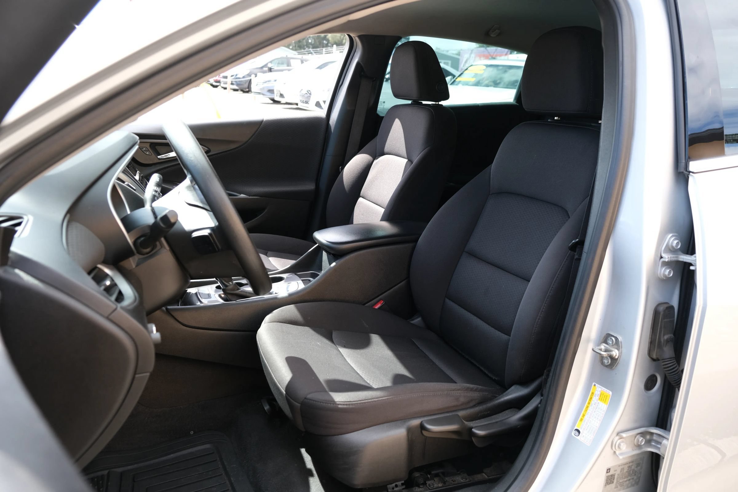 Used 2019 Chevrolet Malibu LS FWD image 9