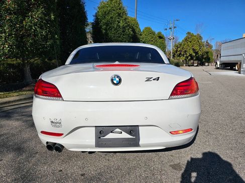 Used 2014 BMW Z4 sDrive28i image 12