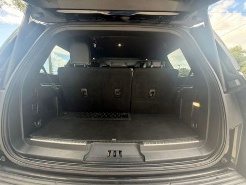 Used 2018 Lincoln Navigator Select RWD image 17