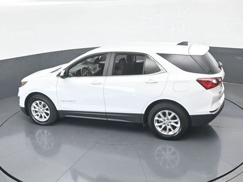Used 2021 Chevrolet Equinox LT image 44