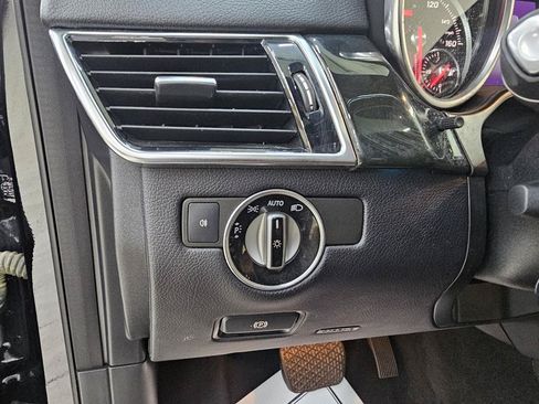 Used 2018 Mercedes-Benz GLS 550 4MATIC image 39