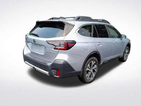 Used 2022 Subaru Outback Limited AWD/4WD image 8