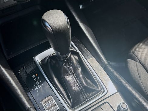 Used 2018 MAZDA MAZDA3 Sport FWD image 12