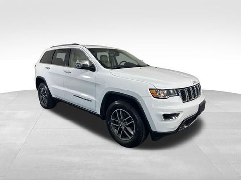 Used 2018 Jeep Grand Cherokee Limited AWD/4WD image 7