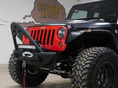 Used 2012 Jeep Wrangler Unlimited Sport image 24