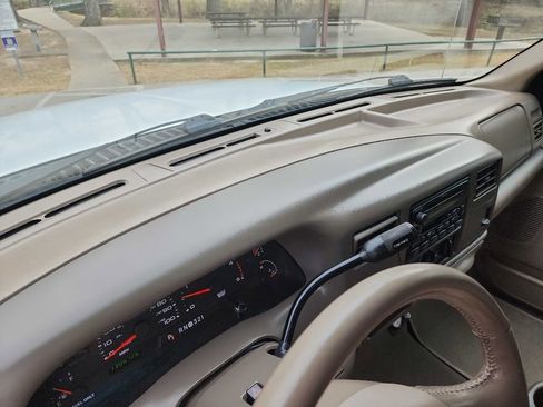 Used 2004 Ford F250 SUPER DUTY image 22