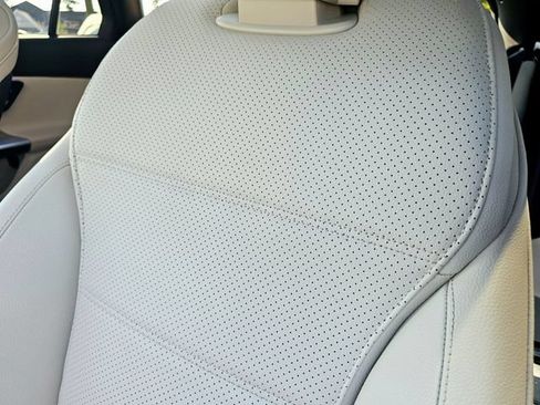 Used 2023 Mercedes-Benz GLC 300 4MATIC image 19