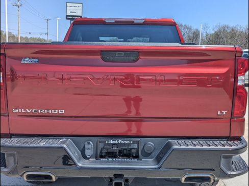 Used 2021 Chevrolet Silverado 1500 LT Trail Boss image 8