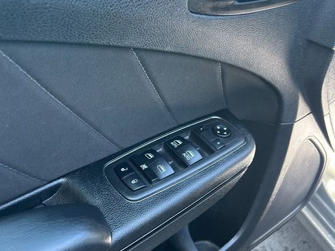 Used 2023 Dodge Charger SXT w/ Blacktop Package AWD/4WD image 10