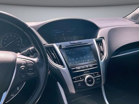 Used 2018 Acura TLX V6 w/ Technology Package FWD image 9