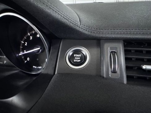 Used 2019 Land Rover Range Rover Evoque AWD/4WD image 34