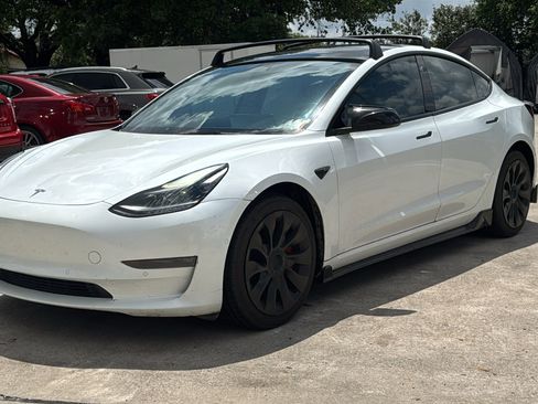 Used 2022 Tesla Model 3 Long Range image 3