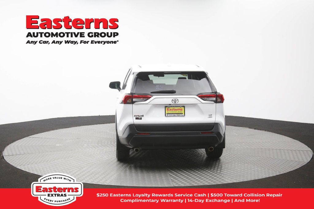 Used 2023 Toyota RAV4 LE AWD/4WD image 36