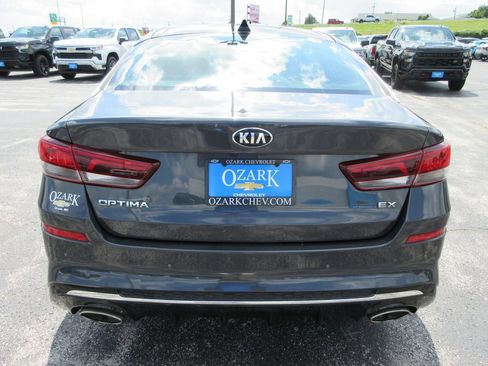 Used 2019 Kia Optima EX w/ EX Premium Package FWD image 4