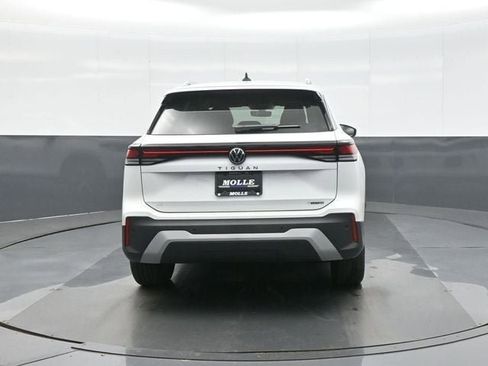 New 2026 Volkswagen Tiguan SE image 6