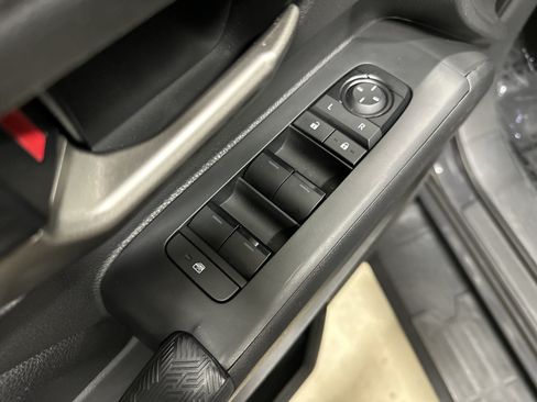 Used 2024 Toyota Tacoma TRD Off-Road AWD/4WD image 15
