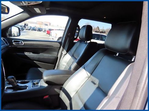 Certified 2019 Jeep Grand Cherokee Limited image 13