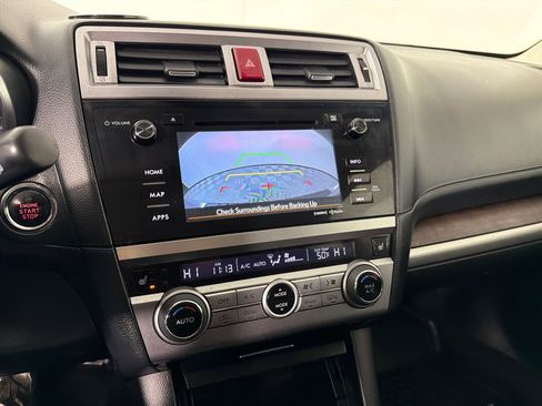 Used 2016 Subaru Outback 2.5i Limited AWD/4WD image 13