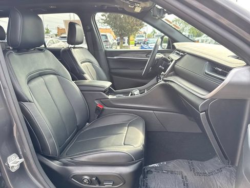 Used 2026 Jeep Grand Cherokee Limited AWD/4WD image 35