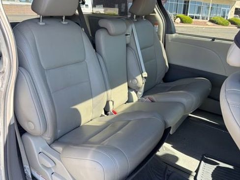 Certified 2019 Toyota Sienna XLE w/ XLE Navigation Package image 10