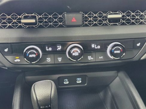 Used 2025 Honda Accord SE image 17