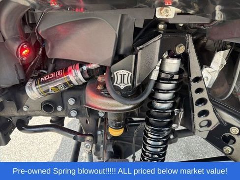 Used 2018 Jeep Wrangler Rubicon w/ Cold Weather Group AWD/4WD image 25