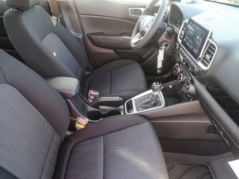 New 2026 Hyundai Venue SE image 18