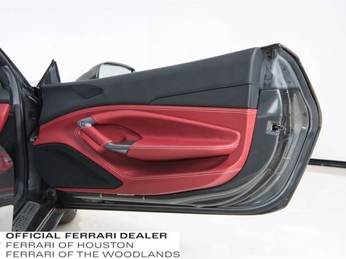 Used 2020 Ferrari F8 Tributo image 25