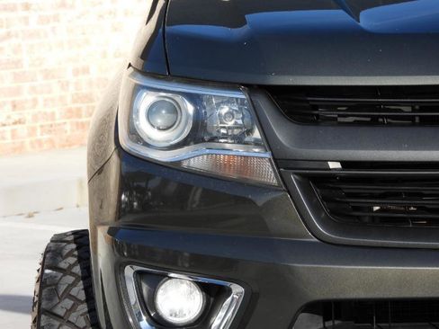 Used 2018 Chevrolet Colorado Z71 image 30