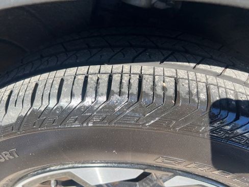 Certified 2025 Kia Sorento S w/ Panoramic Sunroof Package image 41