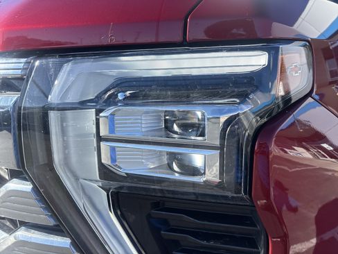 Used 2024 Chevrolet Silverado 3500 High Country w/ High Country Premium Package image 12