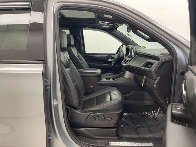 Used 2023 Chevrolet Tahoe RST w/ Luxury Package AWD/4WD image 18
