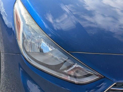 Used 2019 Hyundai Accent SE image 9