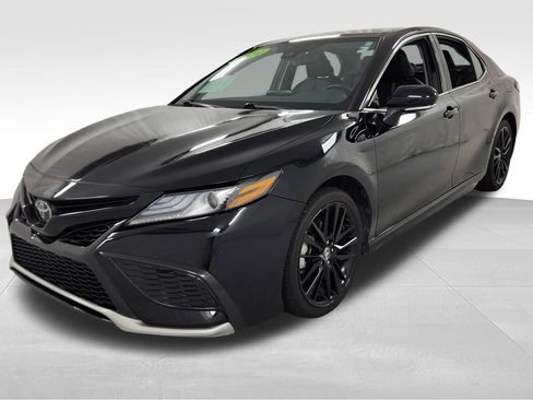 Used 2024 Toyota Camry XSE FWD image 7
