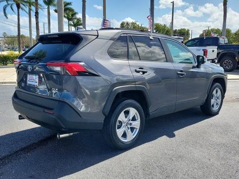 Used 2021 Toyota RAV4 XLE image 4