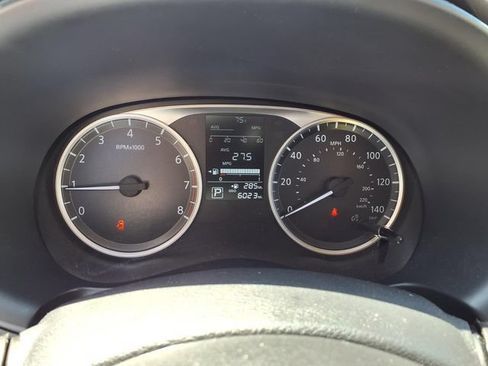 Used 2025 Nissan Kicks Play S FWD image 11