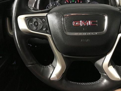 Used 2018 GMC Terrain Denali w/ Advanced Safety Package AWD/4WD image 24