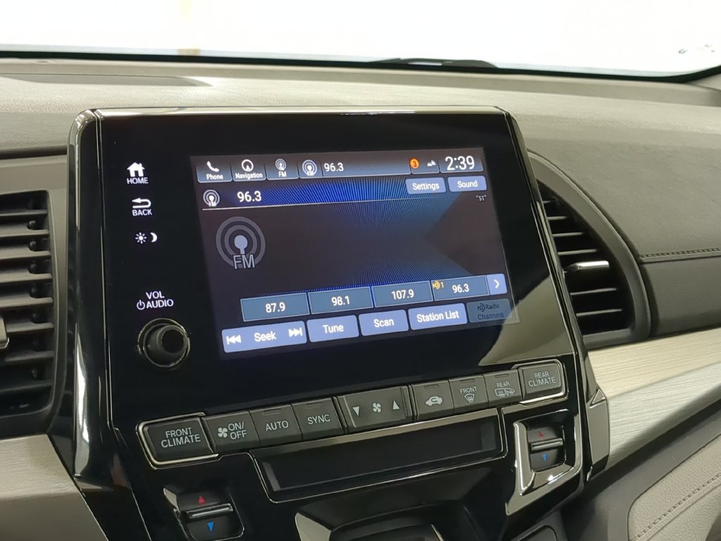 Used 2018 Honda Odyssey Touring image 22