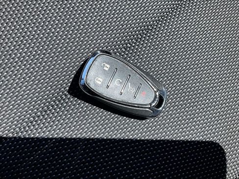 Used 2023 Chevrolet Traverse LT AWD/4WD image 30