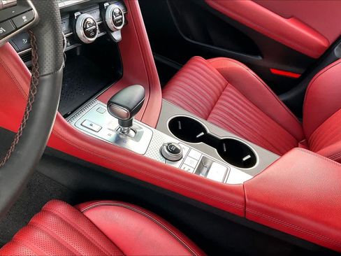 Used 2023 Genesis G70 2.0T w/ Sport Prestige Package RWD image 15