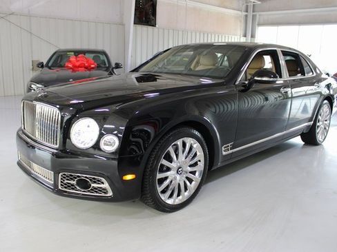 Used 2017 Bentley Mulsanne image 55