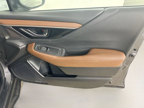 Used 2022 Subaru Outback Touring XT w/ Popular Package #2 AWD/4WD image 43