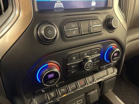 Used 2021 Chevrolet Silverado 2500 LT w/ All Star Edition image 32