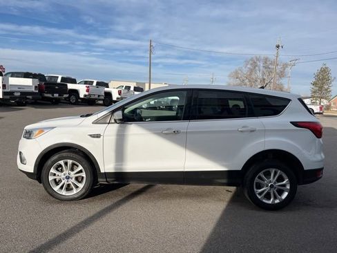 Used 2019 Ford Escape SE image 8